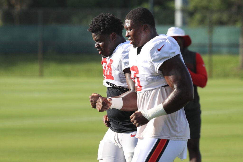 Sr'S Fab 5: Inside Scoop And Analysis From Bucs Camp 6 Bucs Dt Calijah Kancey And Olb Yaya Diaby