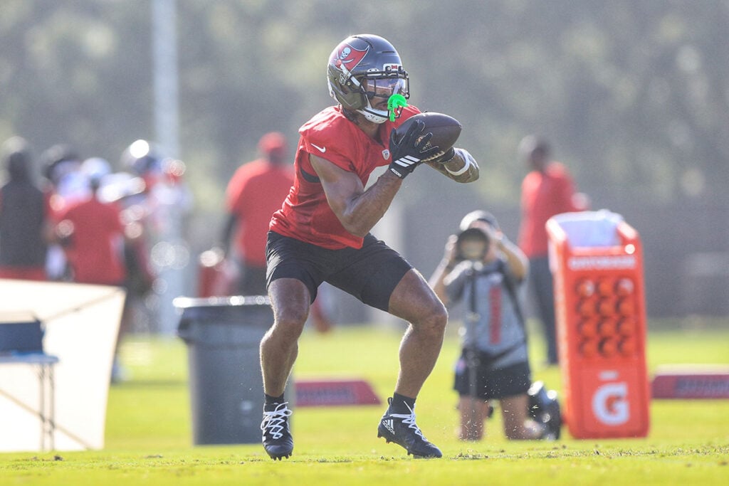 Pewter Pulse: Offensive Standouts From Week 1 In Bucs Camp 2 Bucs Wr Emeka Egbuka