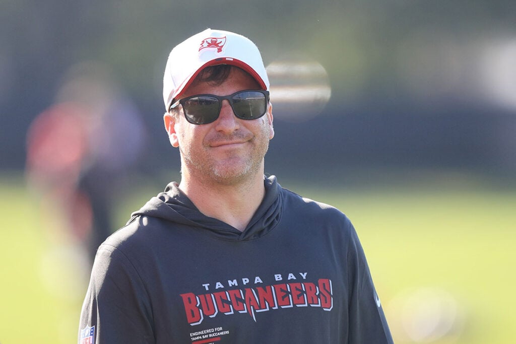 Zyon Mccollum'S Agent In Tampa Looking To Get Bucs Cb Paid 4 Bucs Assistant Gm Mike Greenberg