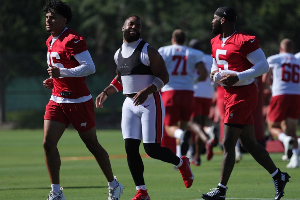 Bucs Cb Roman Parodie, Ilb Anthony Walker Jr., And Olb Haason Reddick