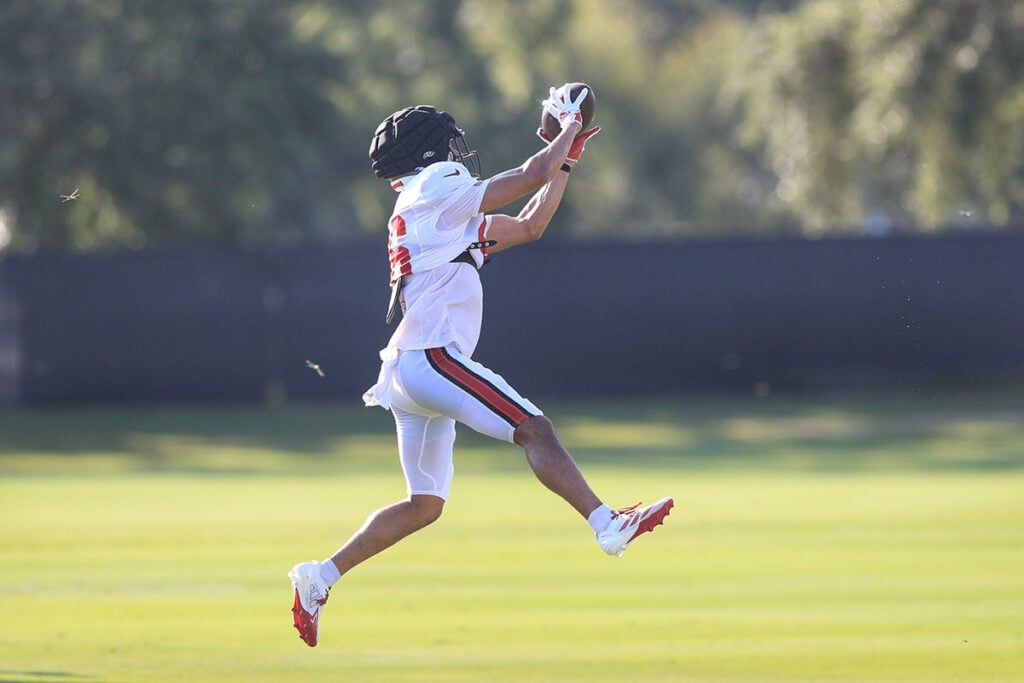 Bucs Camp Insider: 7-28: Offense Sluggish As Pads Come On 5 Bucs Db J.j. Roberts