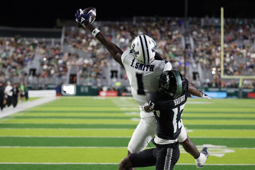 Bucs Sign Big, Rangy WR