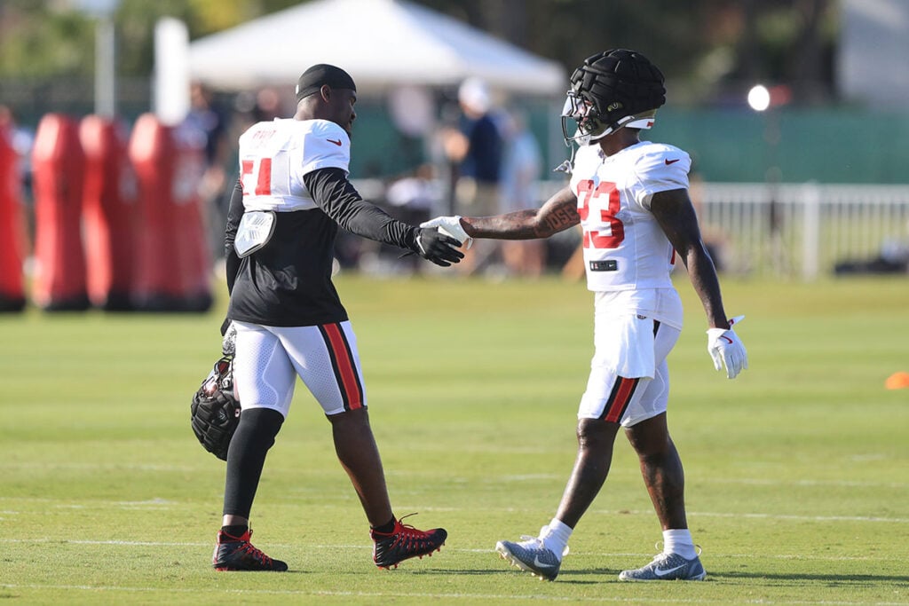 Tykee Smith Is Ready For Bucs Captain Role With Lavonte David Retiring 2 Bucs Ilb Lavonte David And S Tykee Smith