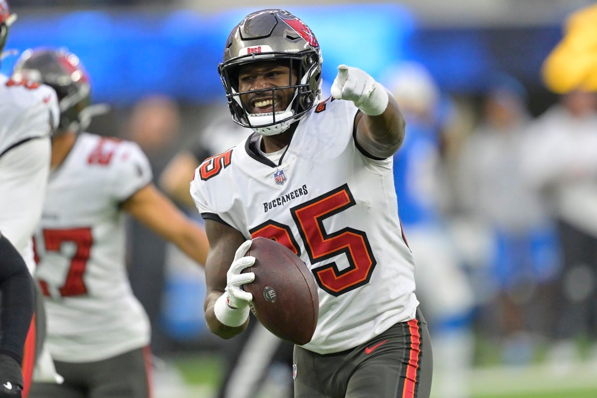 Bucs Cb Jamel Dean