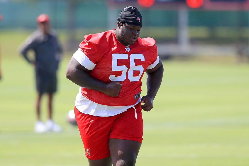 Bucs Dt Desmond Watson