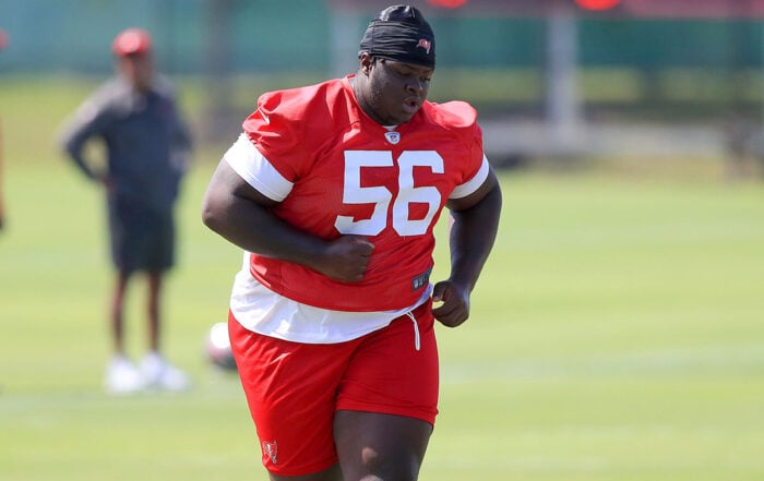 Bucs Dt Desmond Watson