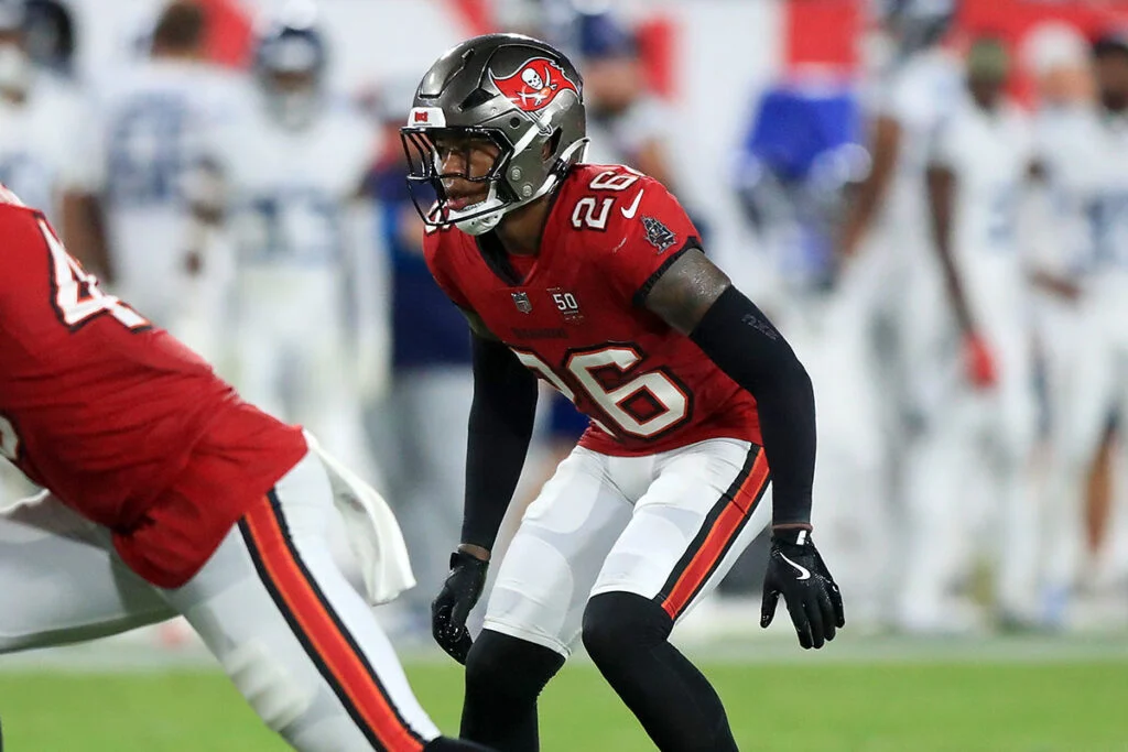 Bucs S Kaevon Merriweather