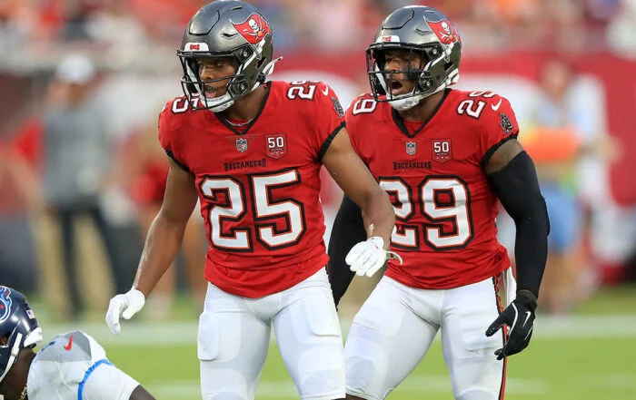 Bucs Dbs Jacob Parrish And Christian Izien