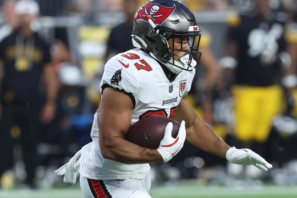 2-Point Conversion: Bucs Use Big Plays To Beat Steelers 3 Bucs Rb Josh Williams