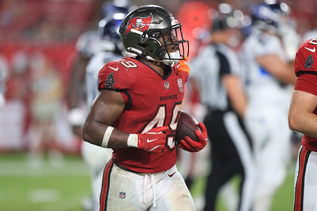 Bucs Add Running Back With Bucky Irving Out 2 Bucs Rb Owen Wright