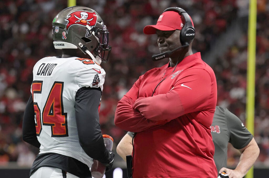 Bucs Ilb Lavonte David And Hc Todd Bowles