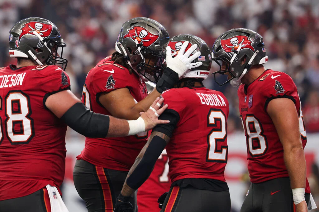 Bucs Wr Emeka Egbuka And Lg Michael Jordan