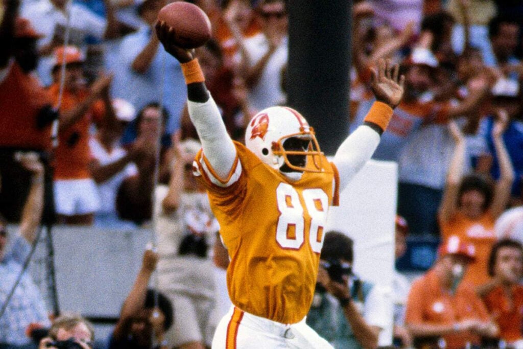 Jimmie Giles Relives Greatest Moments, Bucs' First Taste Of Winning 2 Former Bucs Te Jimmie Giles