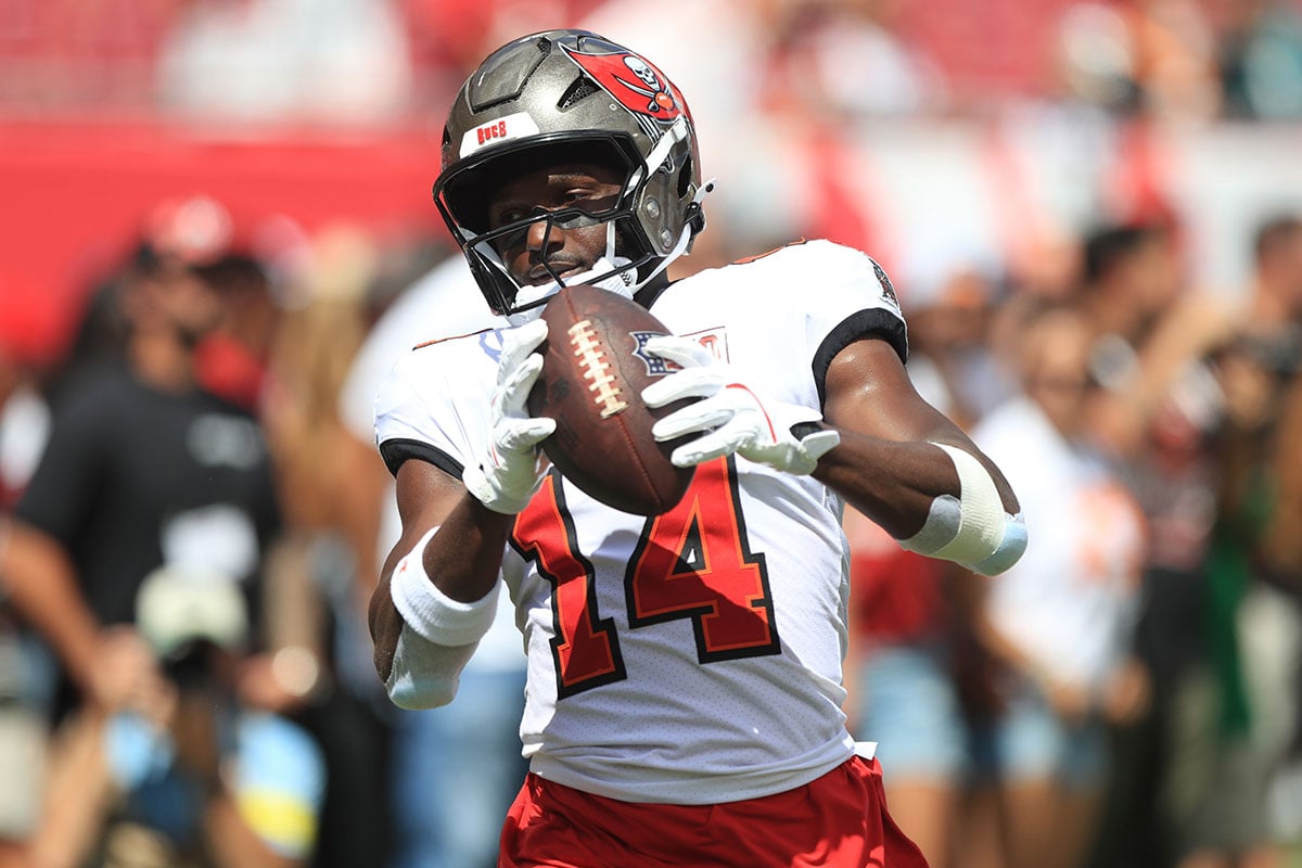 Bucs Ilb Devin White And Fs Antoine Winfield, Jr.