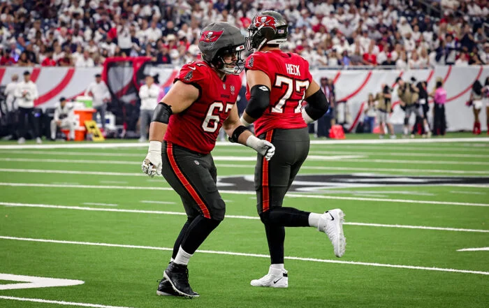 Bucs Rt Luke Goedeke And Ot Charlie Heck