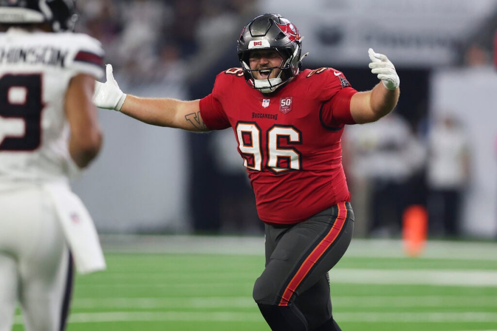 Week 2 Snap Count Analysis: Bucs At Texans 6 Bucs Dt Greg Gaines - Photo By: Usa Today