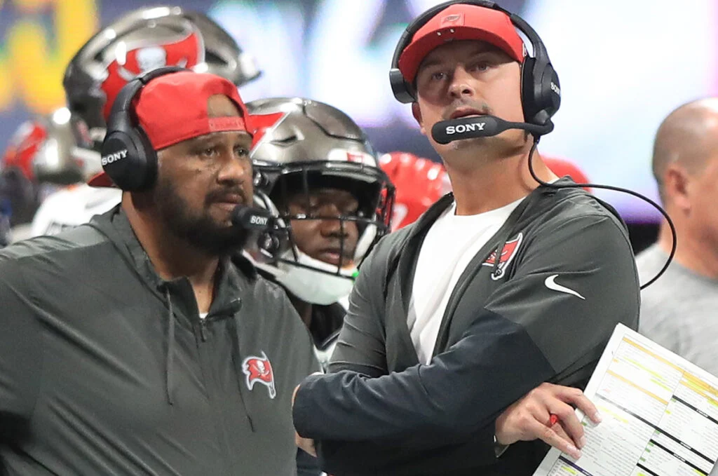Bucs Oc Josh Grizzard And Rb Coach Skip Peete