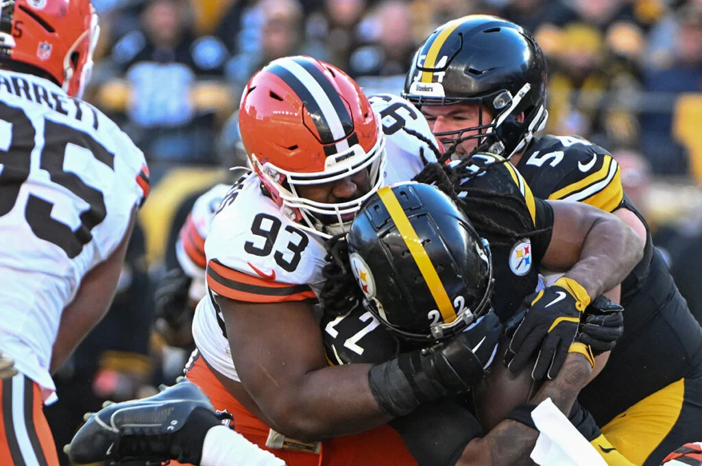 Bucs' Possible Dt Trade Scenarios 5 Browns Dt Shelby Harris