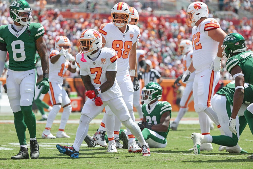 Pewter Report Podcast: Bucs Win In Week 3 To Improve To 3-0! 2 Bucs Rb Bucky Irving