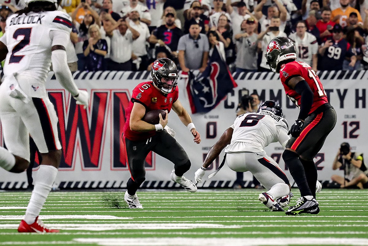 Mayfield-Baker-Bucs-Texans-Big-Scramble Bucs Qb Baker Mayfield