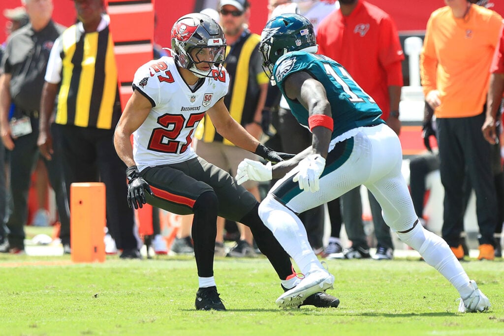 Bucs Cb Zyon Mccollum And Eagles Wr Aj Brown