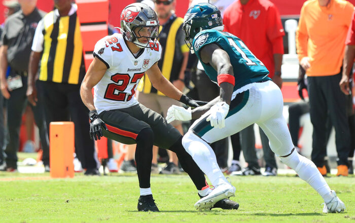 Bucs Cb Zyon Mccollum And Eagles Wr Aj Brown