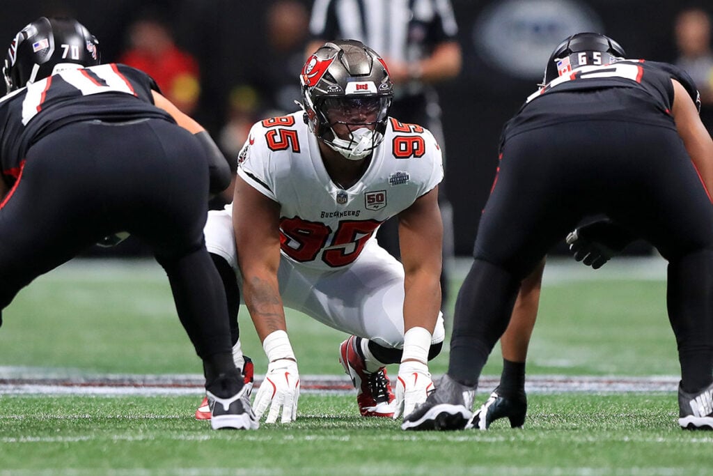 Bucs Dt Elijah Roberts