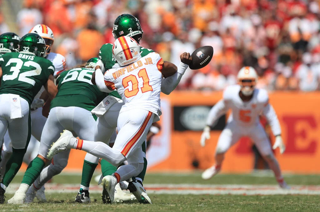 2-Point Conversion: Baker Mayfield And The Clutchaneers 5 Bucs S Antoine Winfield Jr.