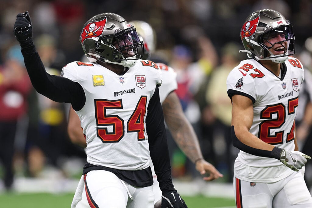 Bucs Defense Dominates In 23-3 Win Over Saints 2 Bucs Ilb Lavonte David And Cb Zyon Mccollum