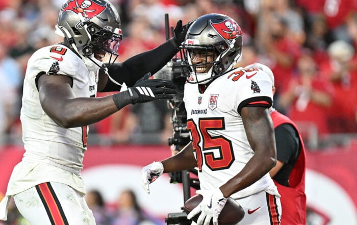 Bucs Cb Jamel Dean And Olb Yaya Diaby