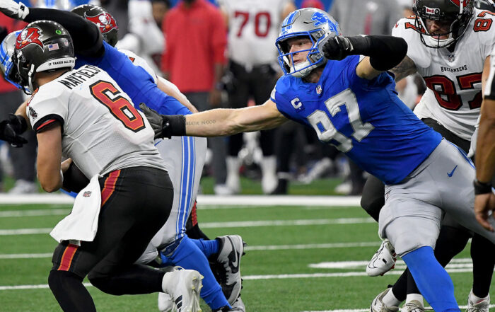 Bucs Qb Baker Mayfield And Lions De Aidan Hutchinson