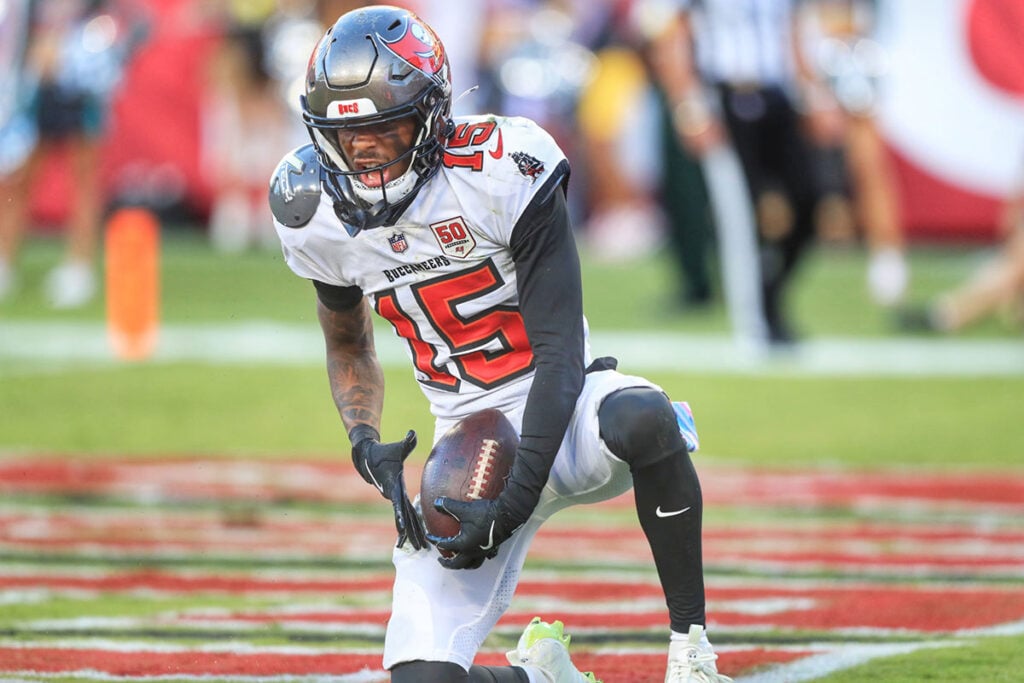Bucs Vets Still Mentoring Rookie Wrs From Afar 3 Bucs Wr Tez Johnson