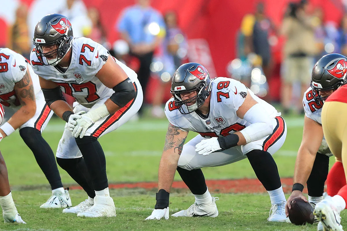 Klein-Elijah-Charlie-Heck-Bucs-49Ers Bucs Rt Charlie Heck And Rg Elijah Klein