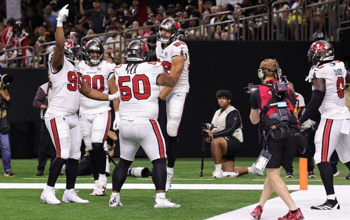 Bucs Olb Anthony Nelson And Dts Vita Vea, Logan Hall And Elijah Roberts