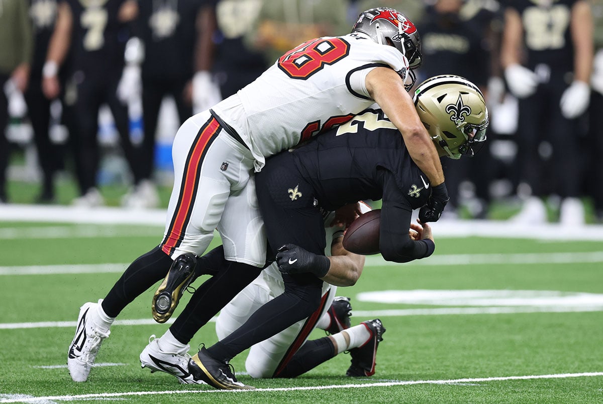 Nelson-Anthony-Spencer-Rattler-Bucs-Saints-Sack Bucs Olb Anthony Nelson And Saints Qb Spencer Rattler