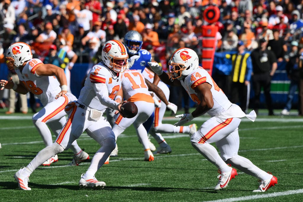 Bucs Qb Baker Mayfield And Rb Sean Tucker