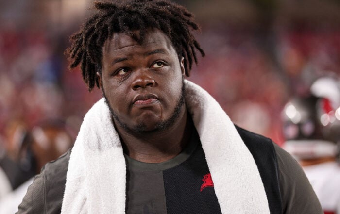 Bucs Dt Desmond Watson