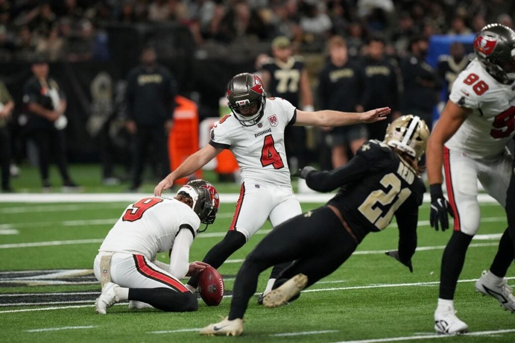 Chase Mclaughlin Earns Nfc Weekly Award For Week 8 2 Bucs K Chase Mclaughlin