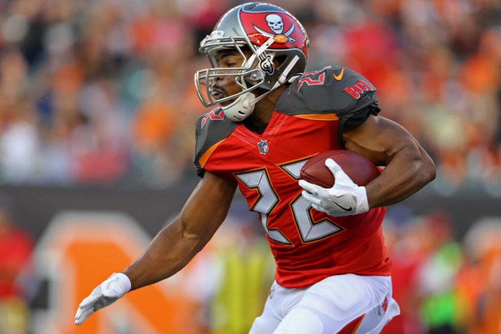 Former Bucs Running Back Doug Martin Passes Away 2 Former Bucs Rb Doug Martin
