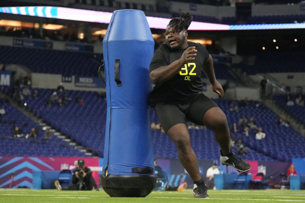 Bucs Dl Elijah Simmons