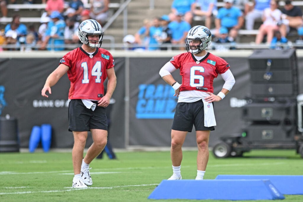 Bucs Qb Baker Mayfield And Seahawks Qb Sam Darnold