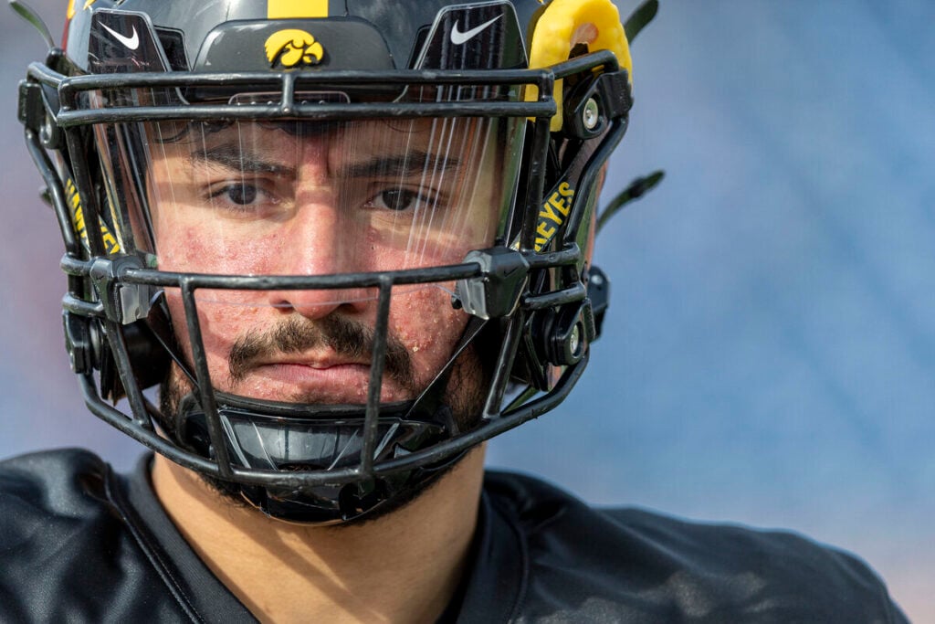 Bucs Db Sebastian Castro
