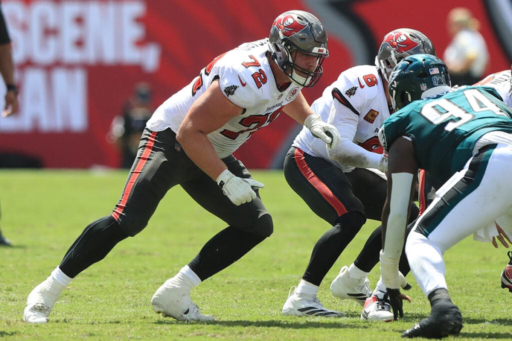 Who Is The Best Option For The Bucs To Start At Right Guard? 3 Haggard Luke Bucs Eagles Engage
