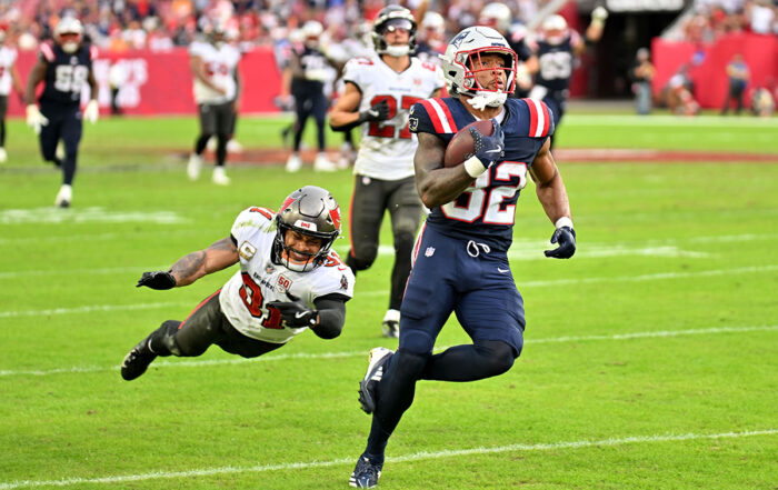 Bucs Fs Antoine Winfield Jr. And Patriots Rb Treveyon Henderson