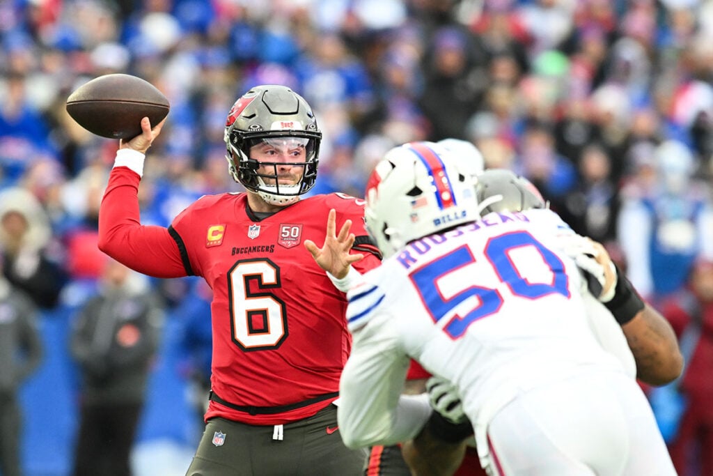 Bucs Defense Has No Answer For Josh Allen In 44-32 Loss To Bills 6 Bucs Qb Baker Mayfield