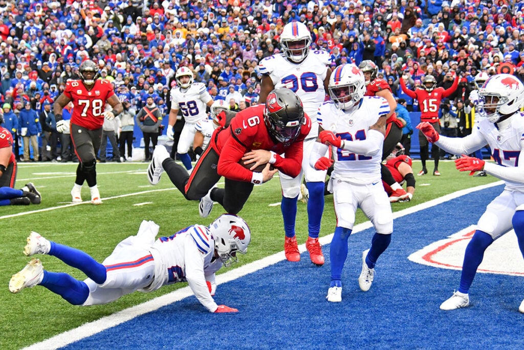 Bucs Defense Has No Answer For Josh Allen In 44-32 Loss To Bills 3 Bucs Qb Baker Mayfield
