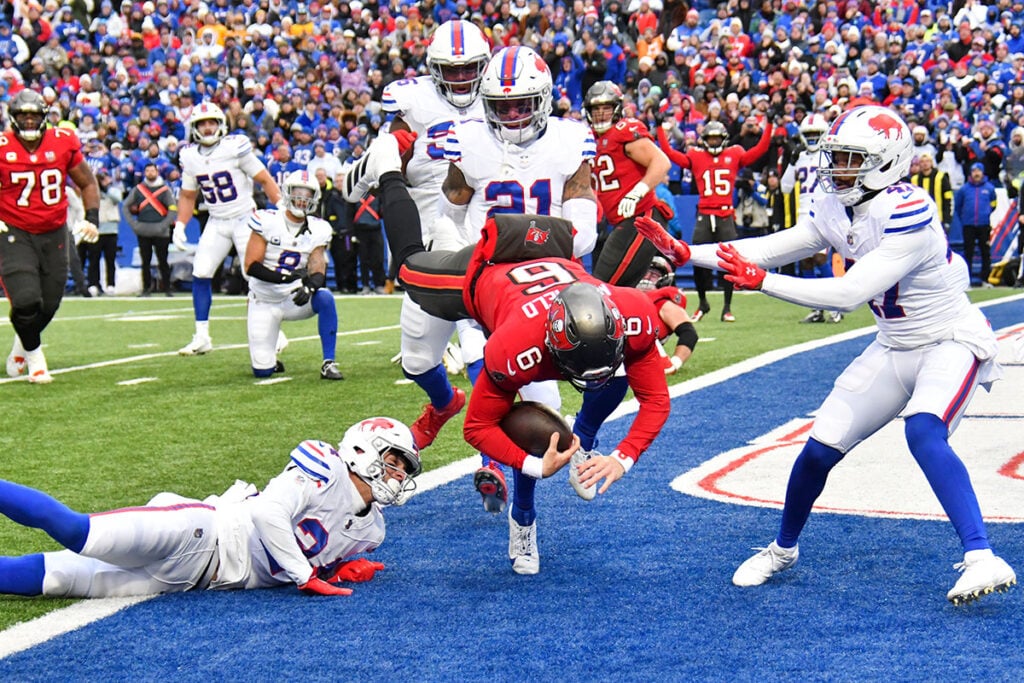 2-Point Conversion: Todd Bowles' Bucs Defense Was Horrific In Loss 5 Bucs Qb Baker Mayfield