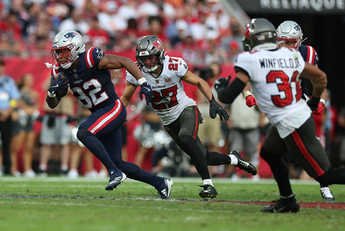 Mccollum-Zyon-Treveyon-Henderson-Bucs-Patriots Bucs Cb Zyon Mccollum And Patriots Rb Treveyon Henderson