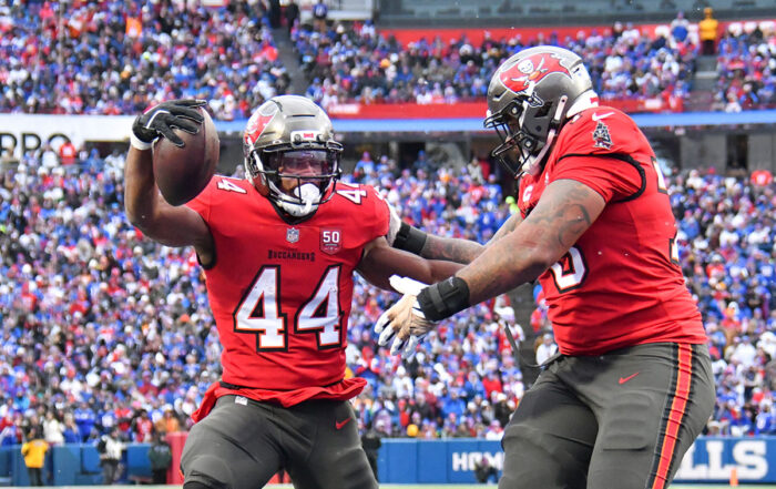 Bucs Rb Sean Tucker And Rt Tristan Wirfs