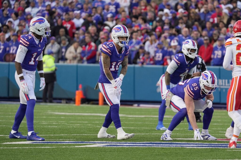 Thrown Into The Fire, Tez Johnson Is Now Fueling Bucs’ Passing Attack 7 Bills Te Jackson Hawes